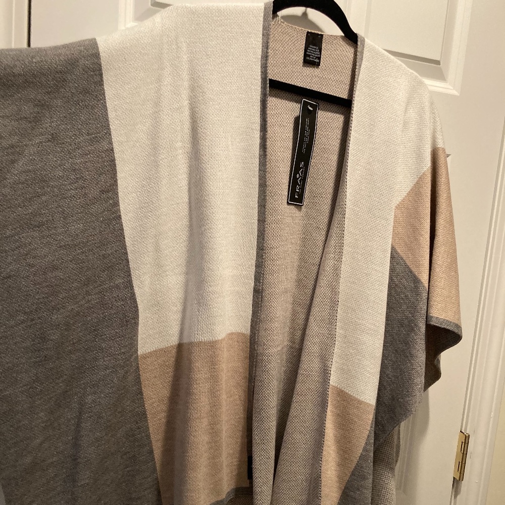 Woman’s Sweater/cape/shawl